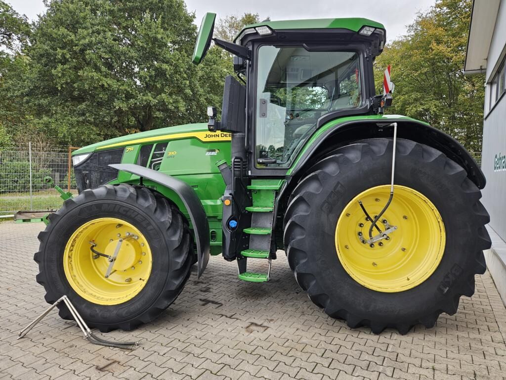 John Deere TRAKTOR 7R310 2