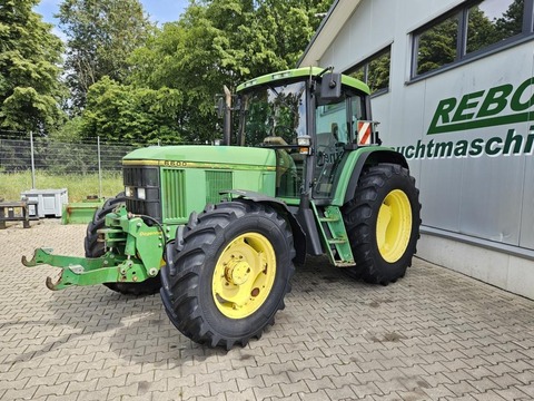 John Deere 6600