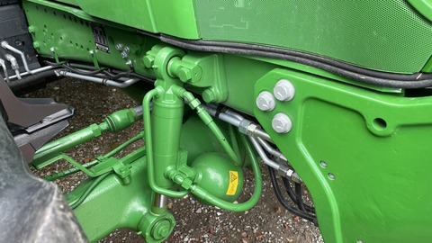 John Deere 6R250