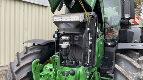 John Deere 6R250