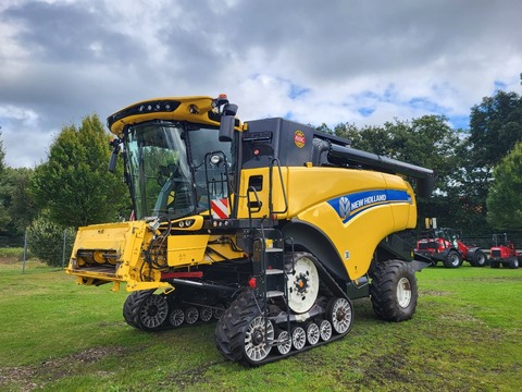 New Holland CX8.85 RAUPE TIER-4B