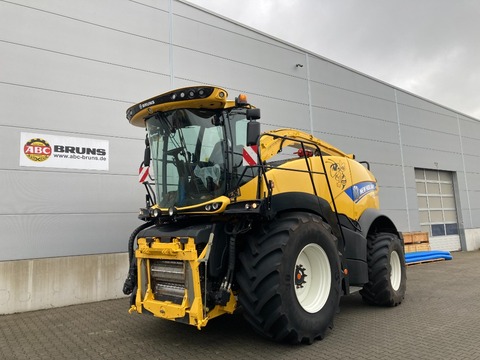 New Holland FR550