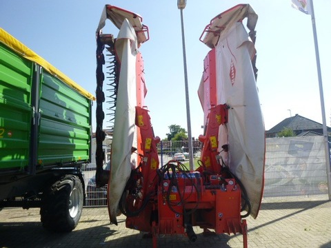 <strong>Kuhn FC 883</strong><br />