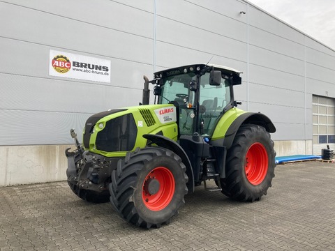 <strong>CLAAS AXION 830</strong><br />