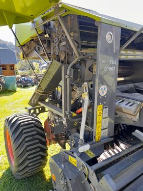 Claas Rundballenpresse Rollant 375 RC