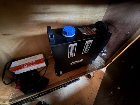 Sonstige Partyanhänger mit Eckbank u. Heizung