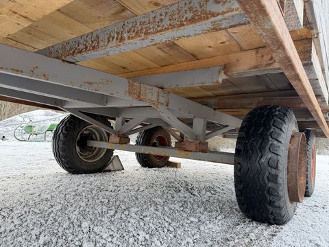 Sonstige Partyanhänger mit Eckbank u. Heizung