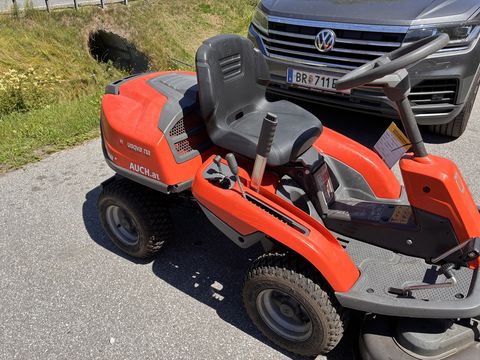 Husqvarna Rider R 214 TC