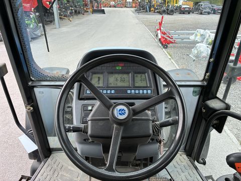 New Holland TS115