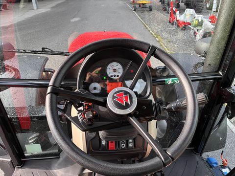 Massey Ferguson MF 4708M Cab Essential D2