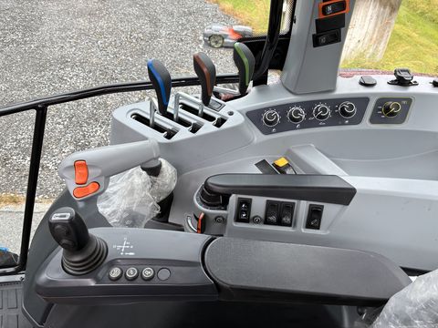 Valtra A115 Rotmetallic + FH+FZW