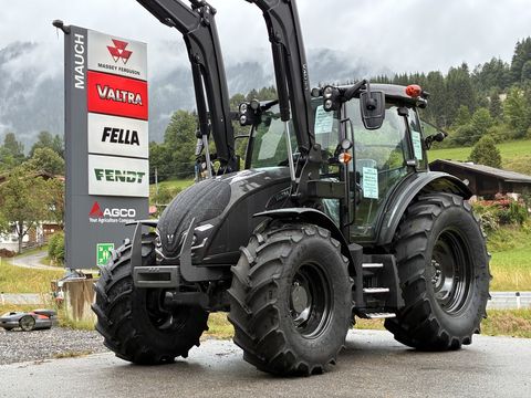 Valtra A115 Schwarzmetallic + Frontlader G4S