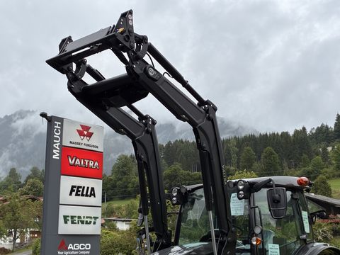 Valtra A115 Schwarzmetallic + Frontlader G4S