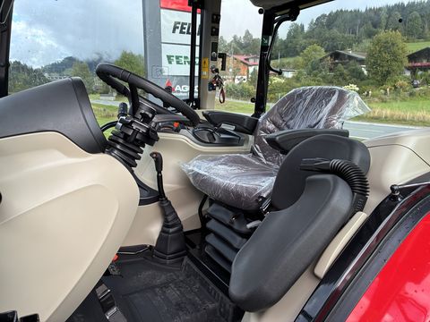 Massey Ferguson MF 4708M Cab Essential D2