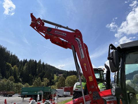 Massey Ferguson MF 5608 Dyna-4