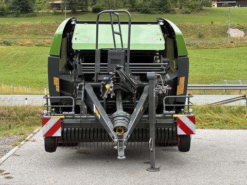 Fendt Rundballenpresse Rotana 130 F