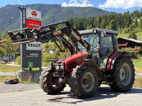 Massey Ferguson MF 4245 + Stoll Frontlader