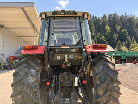 Massey Ferguson MF 4245 + Stoll Frontlader