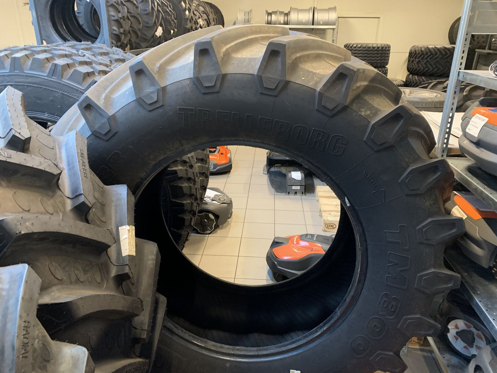 Trelleborg Reifen 650/65R38, 1 Stk. 1