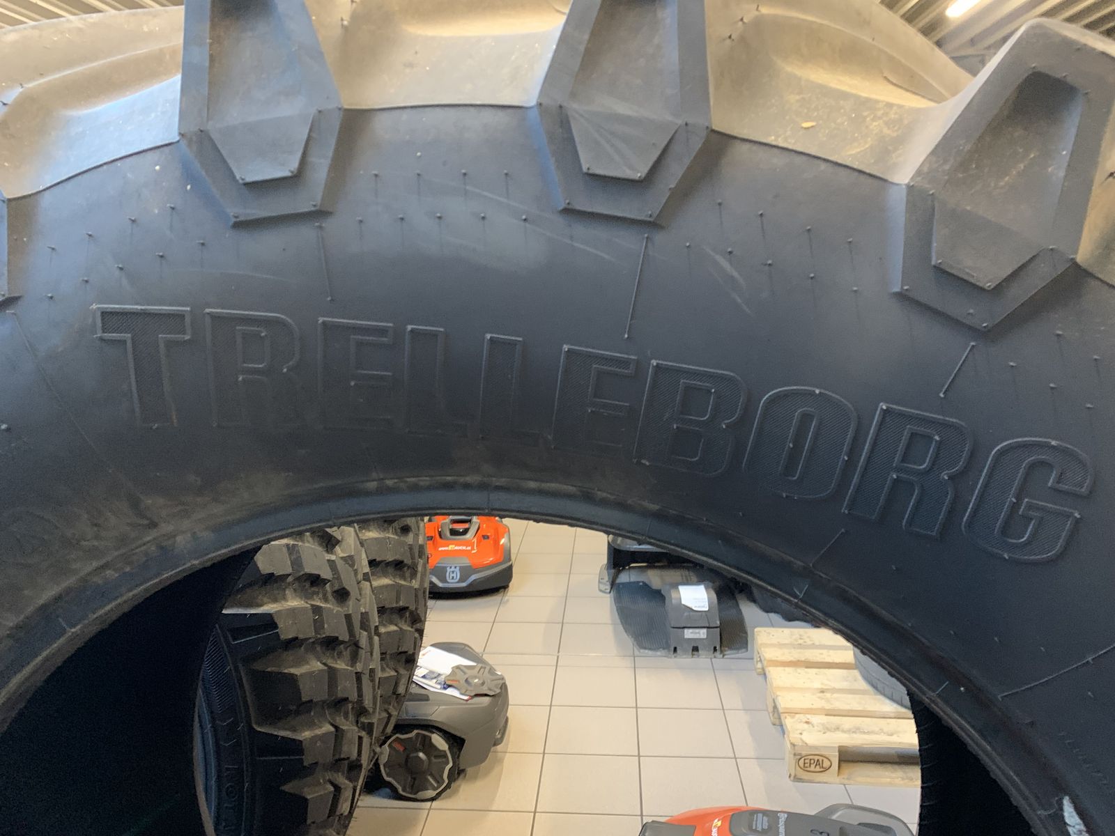 Trelleborg Reifen 650/65R38, 1 Stk. 2