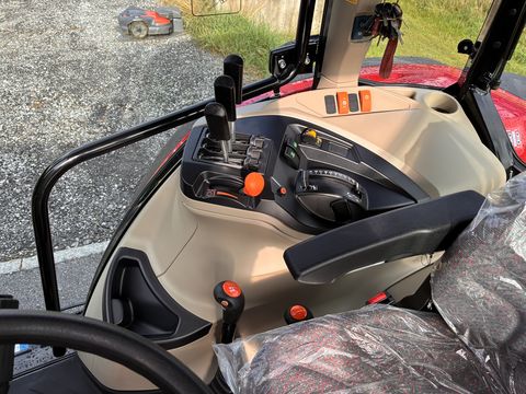 Massey Ferguson MF 4708M Cab Essential D2