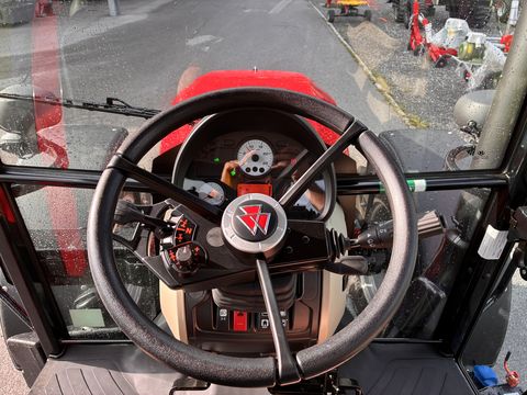 Massey Ferguson MF 4708M Cab Essential D2