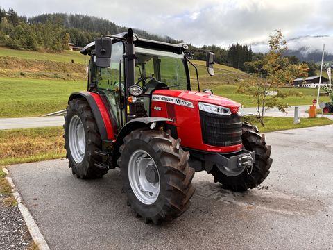 Massey Ferguson MF 4708M Cab Essential D2