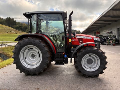 Massey Ferguson MF 4708M Cab Essential D2