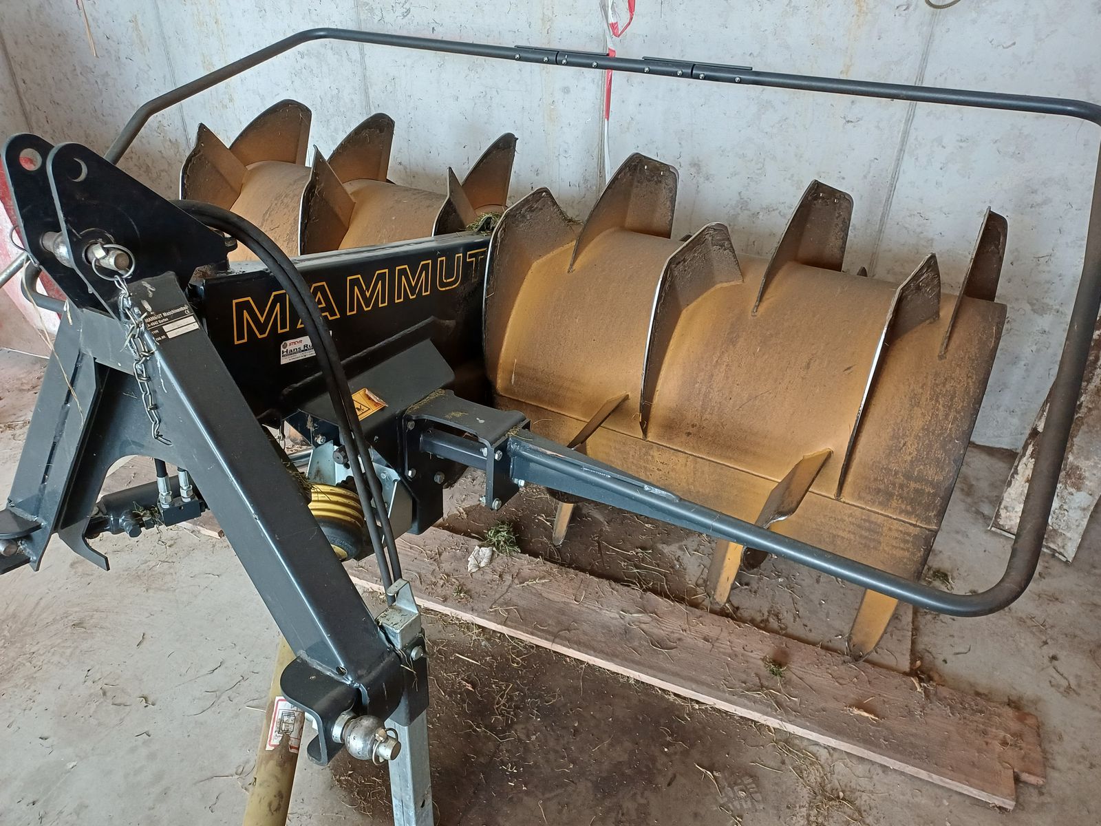 Mammut Siloverteiler SF 215 Hydraulisch Schwenkbar  2