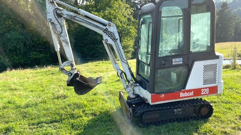 Bobcat X320