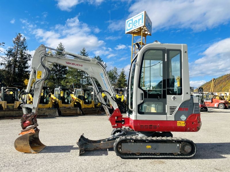 Takeuchi TB219 1