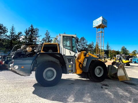 Liebherr L576