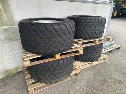 Nokian CountryKing 560/45-22.5 10 Loch Kompletträder