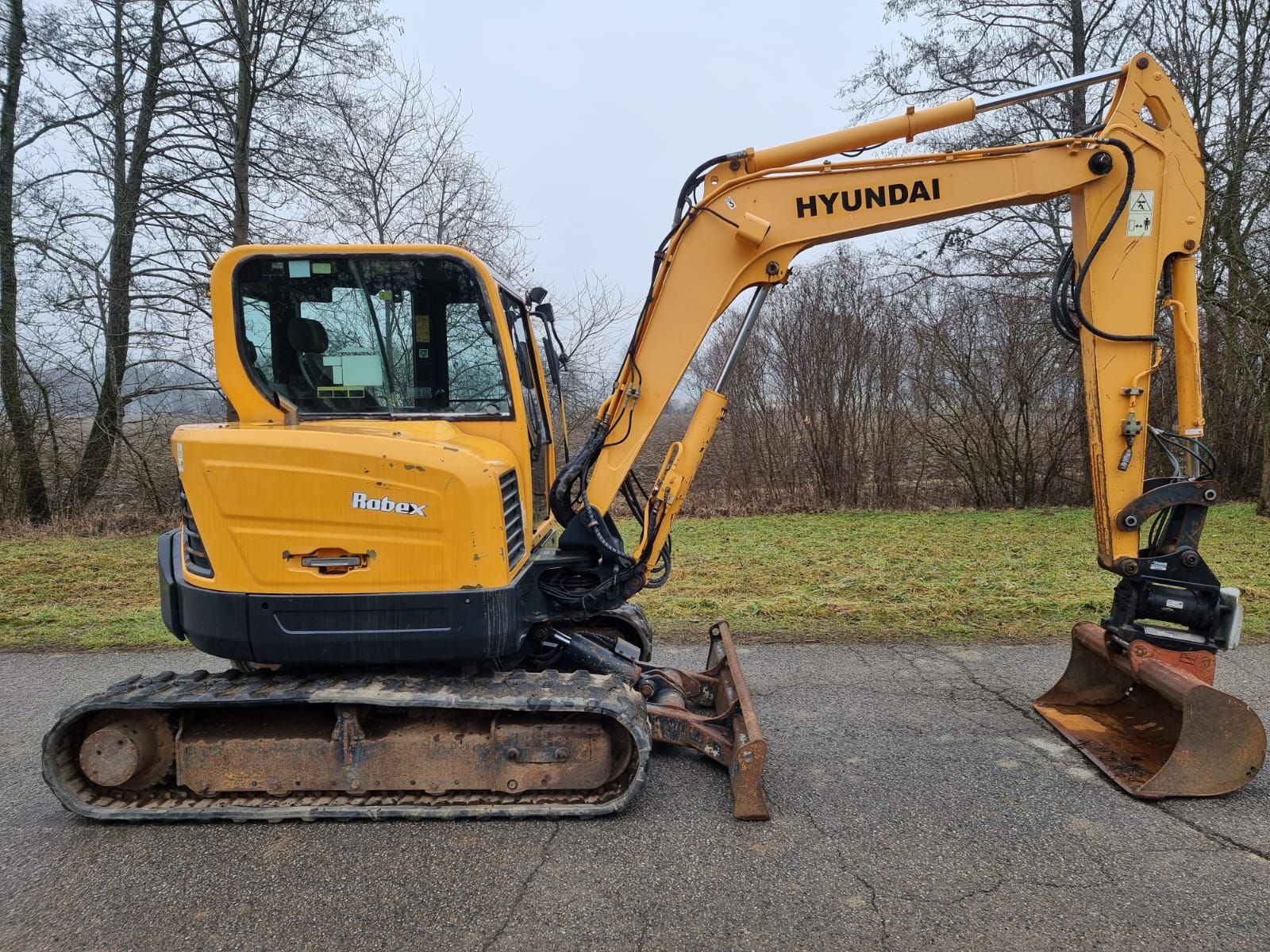 Hyundai R 60CR-9 2