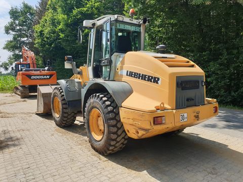 Liebherr L 524