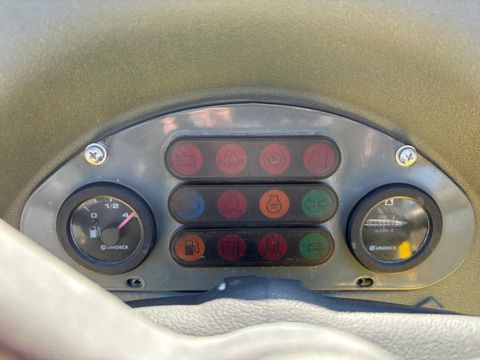 4014-8a139797d39a84a95ae5b27399747188-5989576