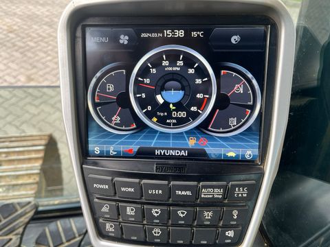Hyundai HX 220L