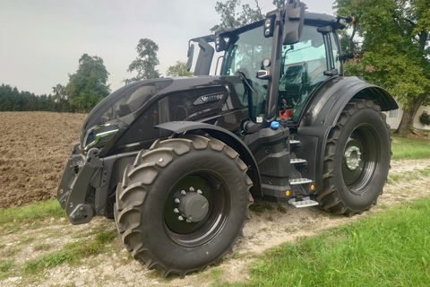 Valtra Q305