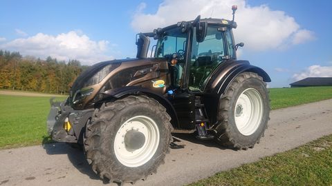 Valtra T235D