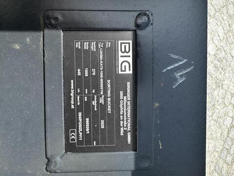 4045-17dfb7bd02ab78a6428b5971a9762eea-5788075