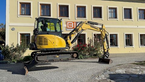 Yanmar SV60A Advance