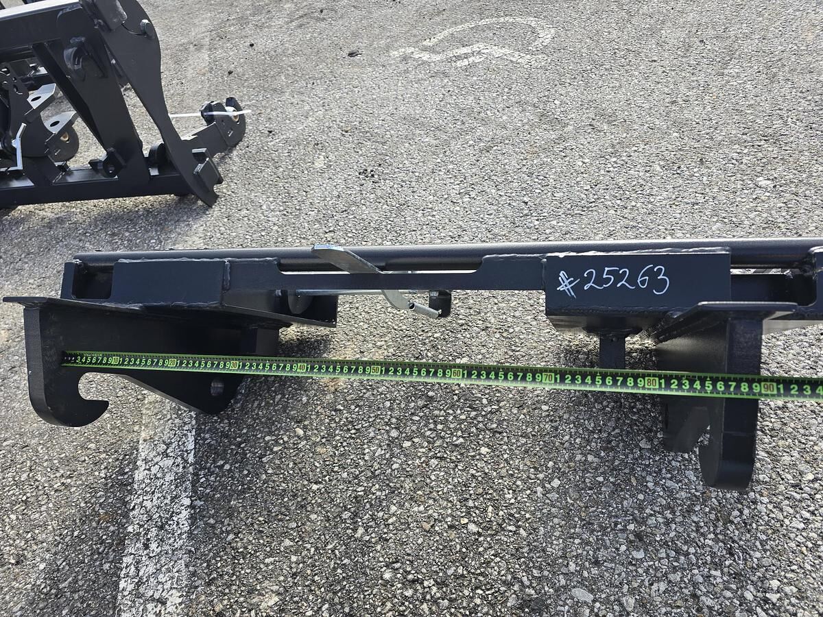 Big-Lift Adapter Volvo L30 auf Euroaufnahme 3