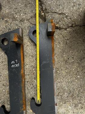 BIG Anschweißhaken passend zu Volvo L40 Aufnahme 2