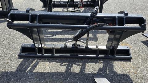 Sonstige Hydraulischer Adapter mit Liebherr auf Euro Aufn