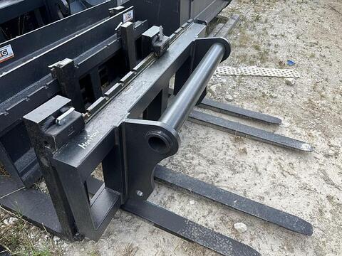 BIG Palettengabel 120cm mit Manitou 3,5 Tonnen
