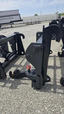 Sonstige Adapter JCB Q fit auf Dreipunkt Aufnahme