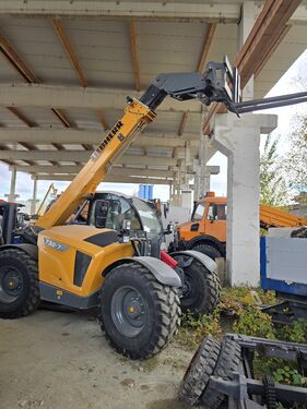 Liebherr T32-7