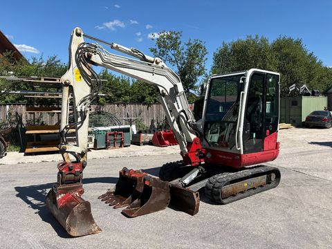 Takeuchi TB240