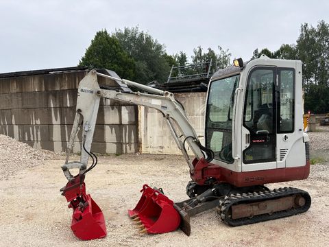 Takeuchi TB016