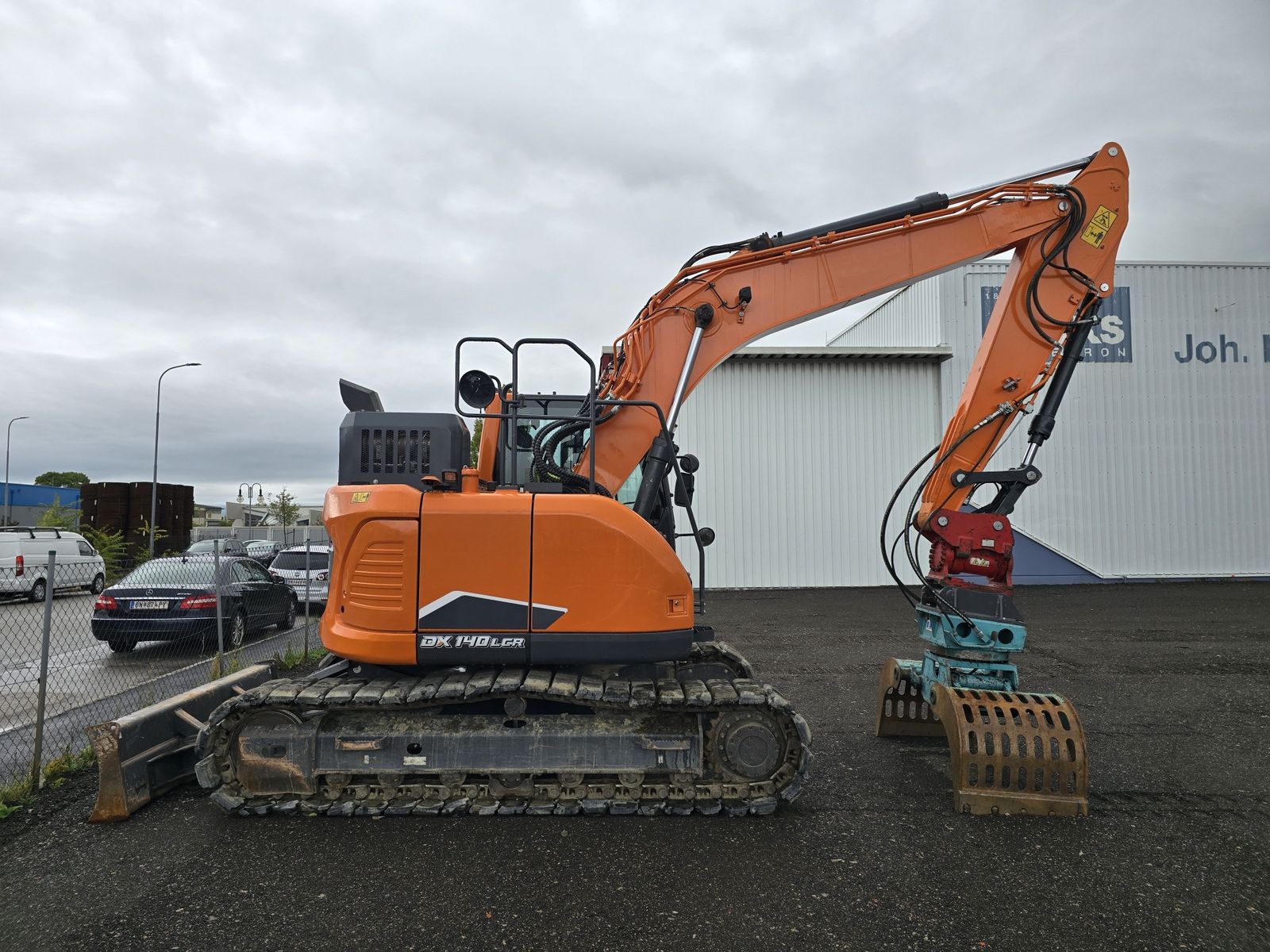 Doosan DX140LCR 3